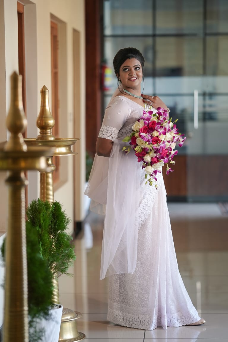 ACHOOS BEAUTY PARLOUR AND BRIDAL STUDIO MUTTIL